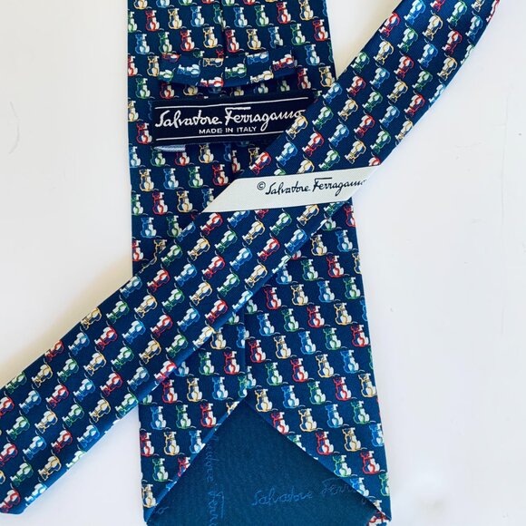 Salvatore Ferragamo XMAS FOX HUNT EQUESTRIAN 100% Silk Ties - Picture 14 of 16